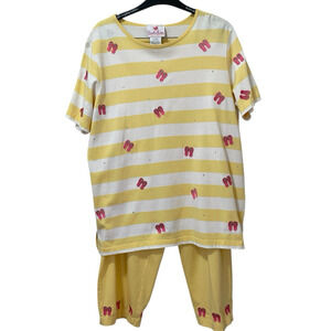 Quacker Factory Set Yellow XL Embroidery Flip Flops Resort Wear Beach Lounge